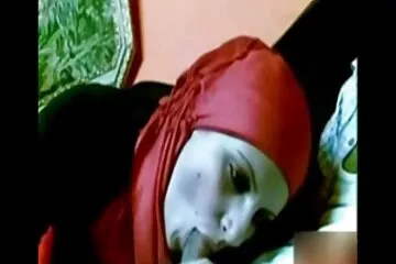 Dì trưởng thành với sex tre khong che vắt sữa nhỏ có quan hệ tình dục.
