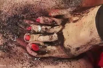 Mẹ kế gợi cảm sexkhongche dưới 50 chịch với con trai riêng người lớn trên ghế.