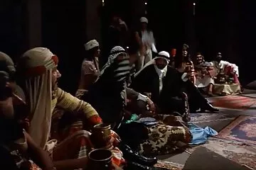 Người mẹ thổi kèn cho anh chàng và ngồi lên dương vật của sex khong che full hd anh ta.